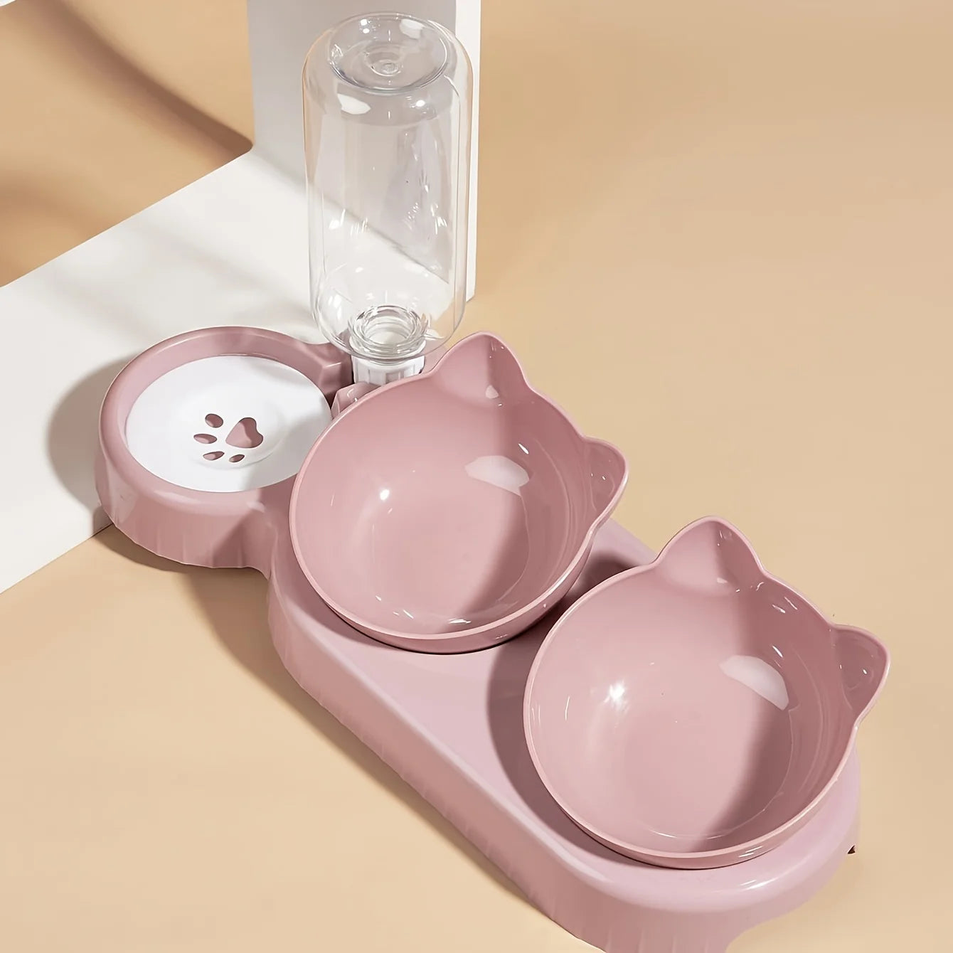 HydraTilt™ 3-in-1 Cat Bowl Set – Tilted Bowls with Gravity Feeder
