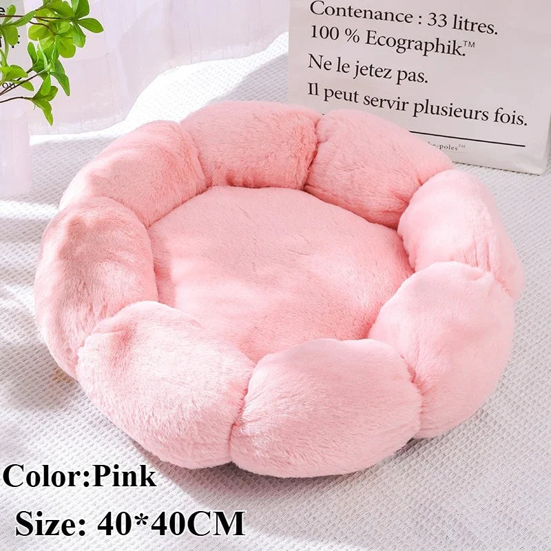 BloomNest™ Winter Warm Flower Pet Bed – Plush Cozy Mat for Cats