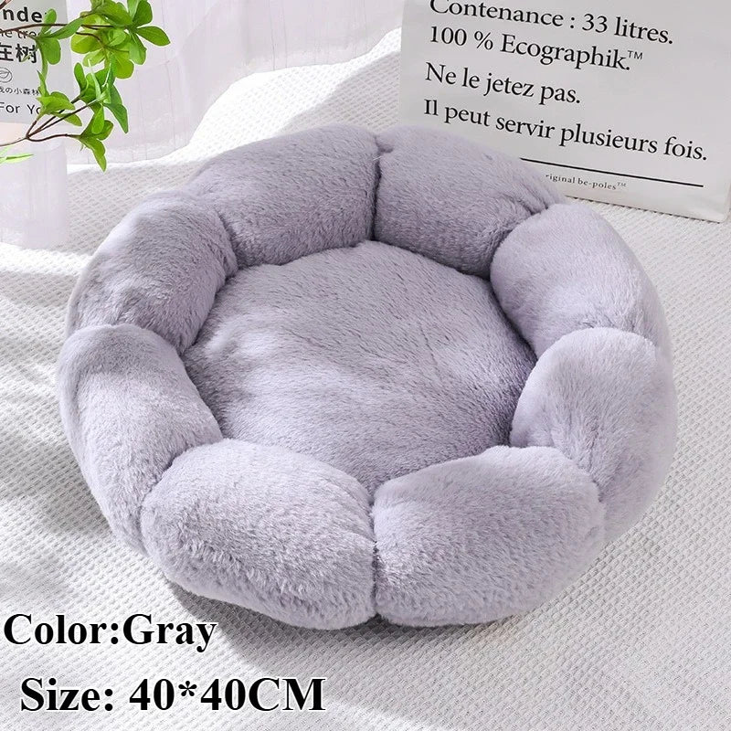 BloomNest™ Winter Warm Flower Pet Bed – Plush Cozy Mat for Cats