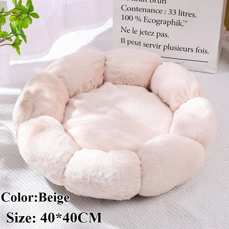 BloomNest™ Winter Warm Flower Pet Bed – Plush Cozy Mat for Cats